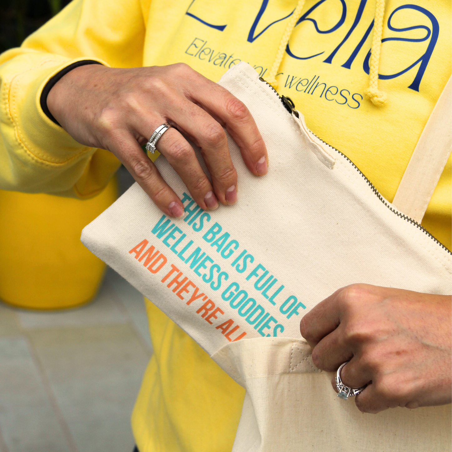 Évella - Inner Glow Bundle (Marine Collagen & Probiotic Complex) + Free Mini Wellness Pouch